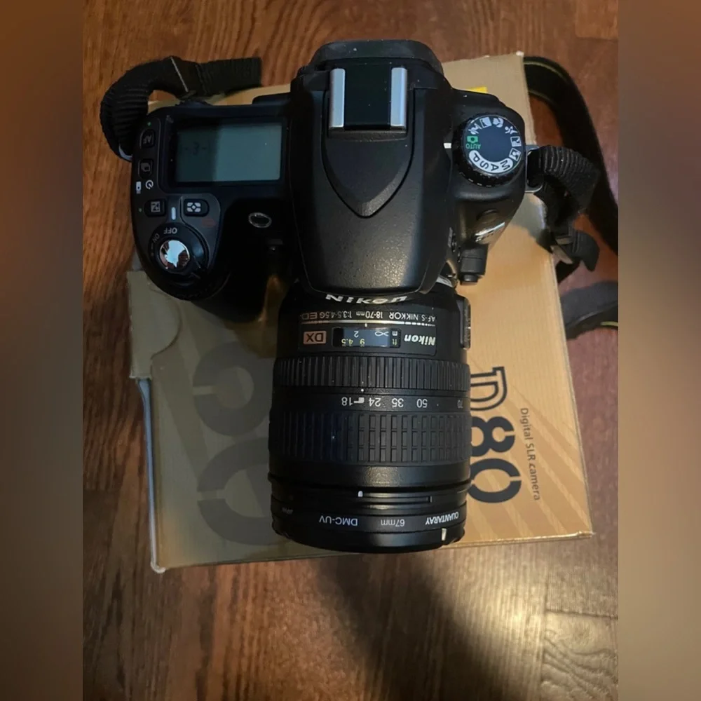 Nikon D80 digital SLR camera package.